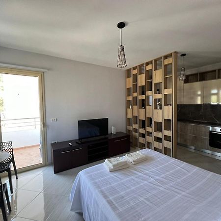 Cozy Apartments Near The Sea فلورا المظهر الخارجي الصورة