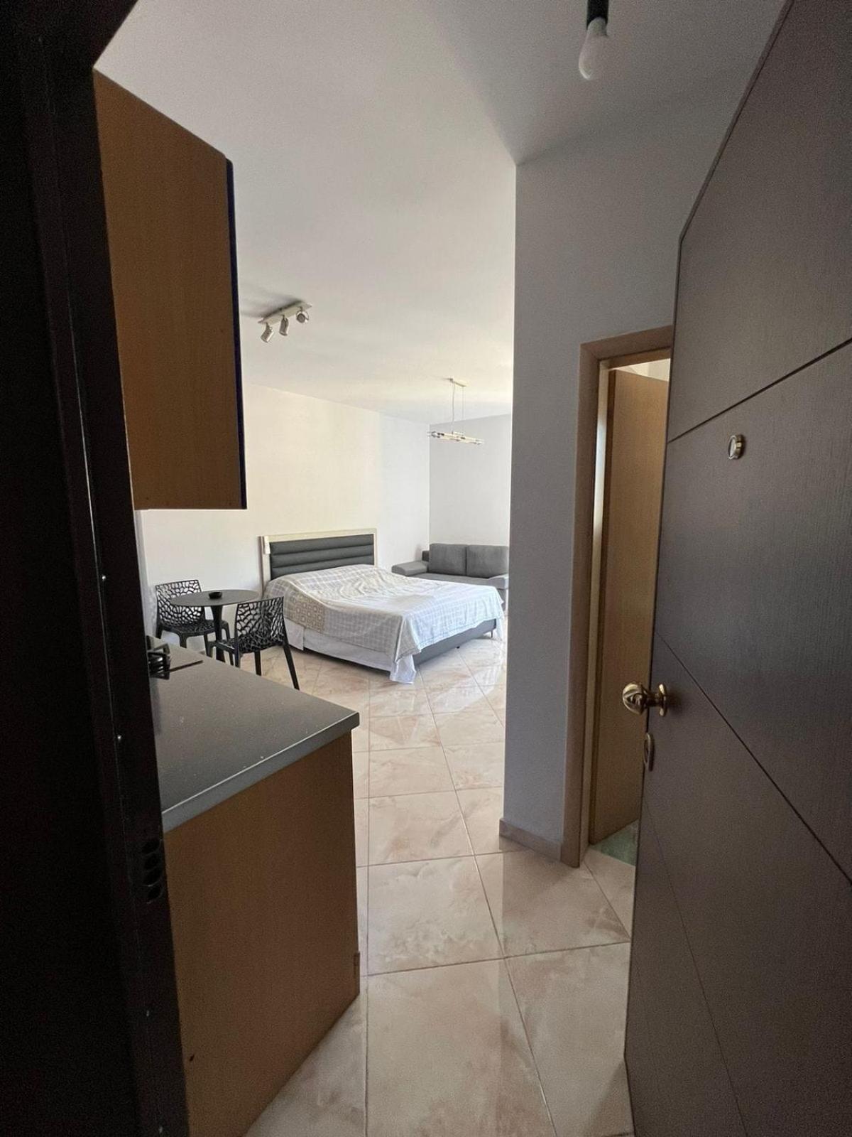 Cozy Apartments Near The Sea فلورا المظهر الخارجي الصورة